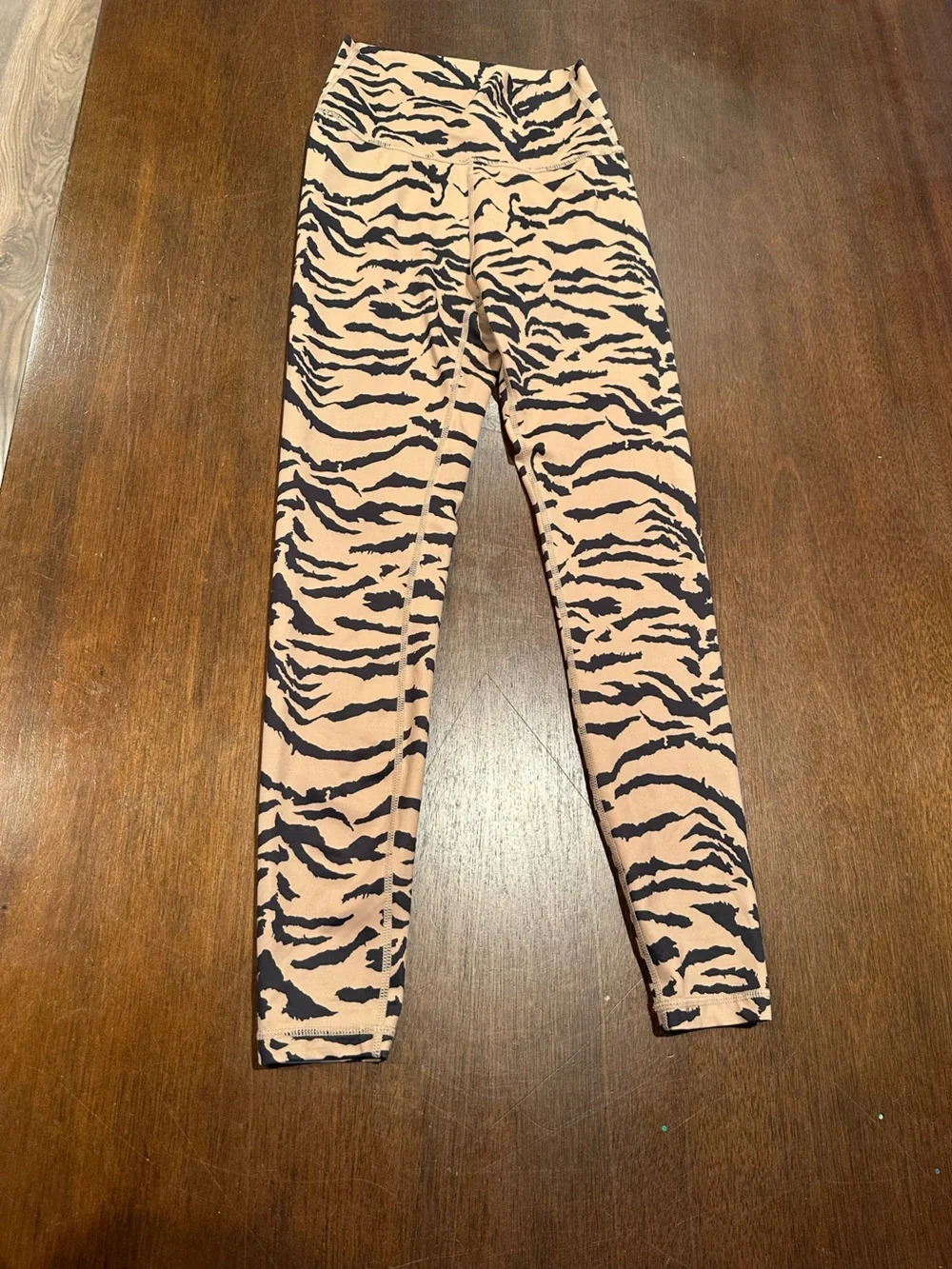 Allfenix leggings animal print girls no size tag missing